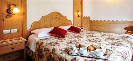 фото отеля Hotel Europa San Martino di Castrozza