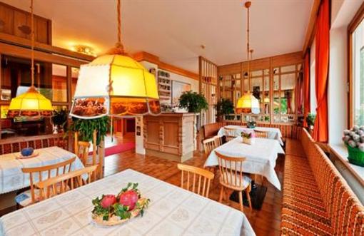 фото отеля Cesa Edelweiss Hotel Campitello di Fassa