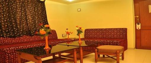 фото отеля Hotel Golden Plaza