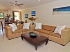 фото отеля Pandanus Bay Waterfront Apartments