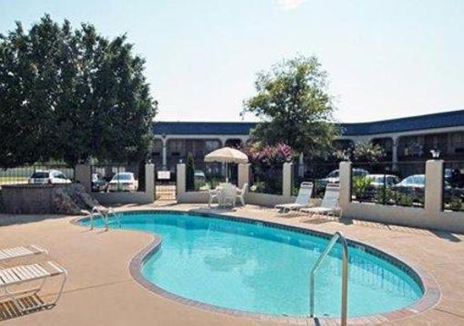 фото отеля Econo Lodge Grenada