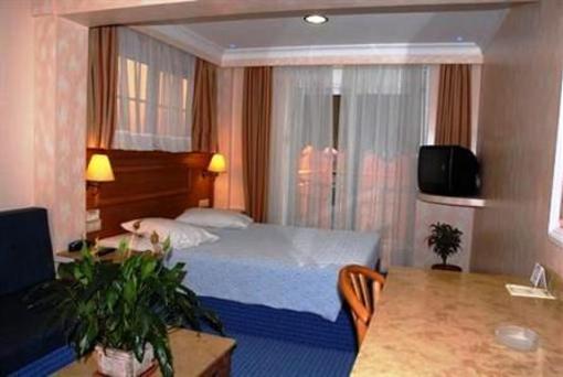 фото отеля Noufara Hotel Piraeus