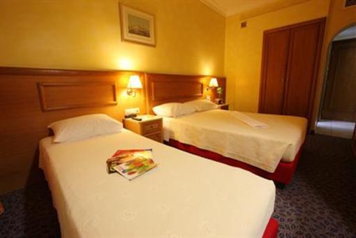 фото отеля Noufara Hotel Piraeus