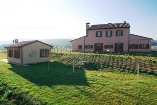 фото отеля Tenuta Colli Verdi Farmhouse San Venanzo