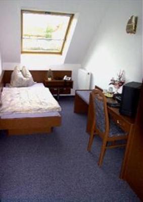 фото отеля Hotel-Pension Am Wald