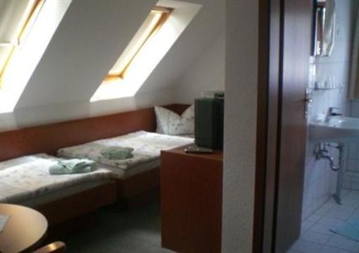 фото отеля Hotel-Pension Am Wald