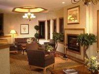Clubhouse Inn & Suites Topeka