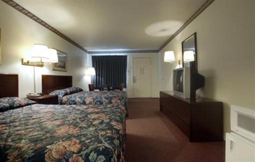 фото отеля Americas Best Value Inn & Suites Russellville