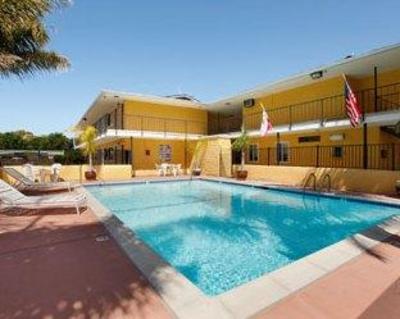 фото отеля Travelodge Lompoc