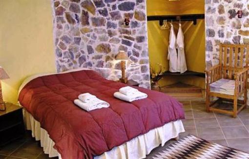 фото отеля Hotel Kunturwassi Colca