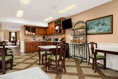 фото отеля Baymont Inn & Suites Tuscaloosa