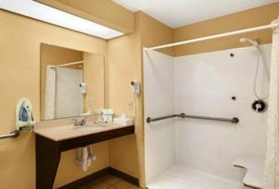 фото отеля Baymont Inn & Suites Tuscaloosa