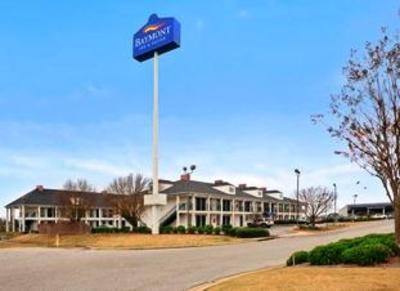 фото отеля Baymont Inn & Suites Tuscaloosa