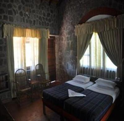 фото отеля Blue Valley Jungle Resort Nilgiri