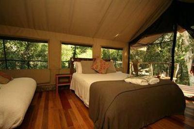 фото отеля Paperbark Camp Woollamia