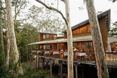 фото отеля Paperbark Camp Woollamia