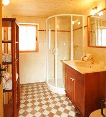 фото отеля Das Baderhaus Farmhouse Apartment Zell am See