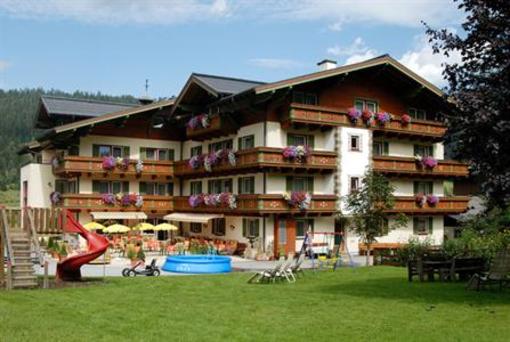 фото отеля Taxerhof Aparthotel Radstadt