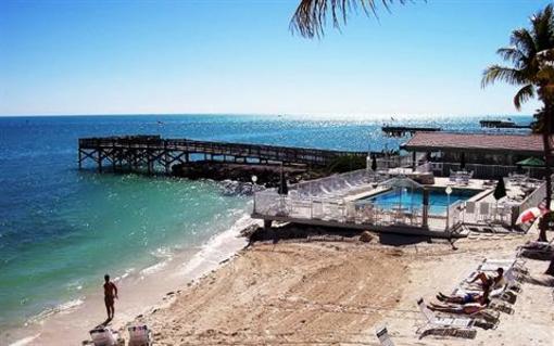 фото отеля Ocean Beach Club Resort Key Colony Beach