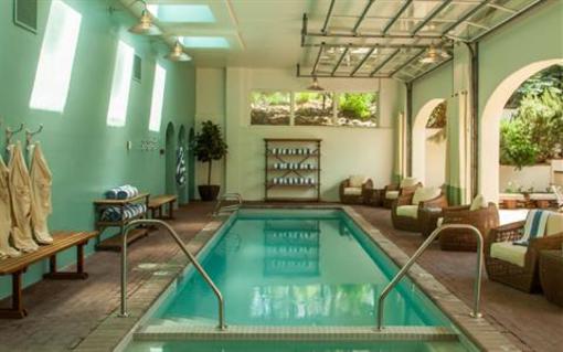 фото отеля Knob Hill Inn