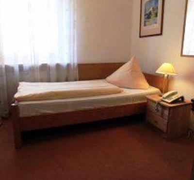 фото отеля Hotel Ratskeller Saarlouis