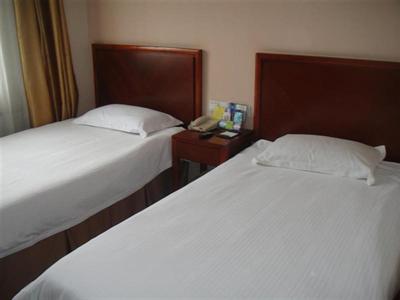 фото отеля GreenTree Inn Airport Road Hotel Yantai