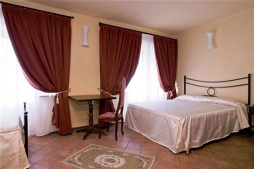 фото отеля Hotel Locanda La Campana D'Oro Beverino