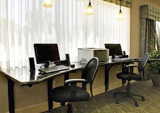 фото отеля Comfort Suites Fernley