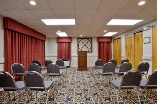 фото отеля Holiday Inn Express Newport News