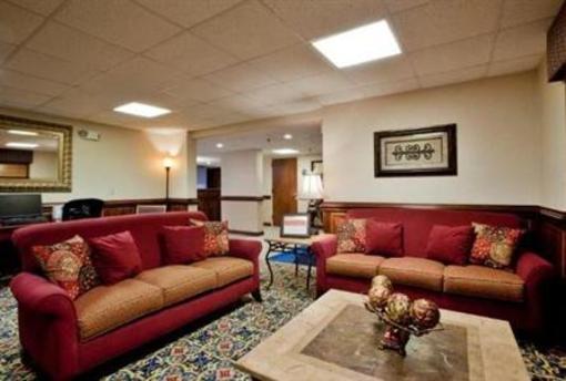 фото отеля Holiday Inn Express Newport News
