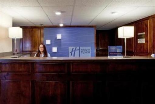 фото отеля Holiday Inn Express Newport News