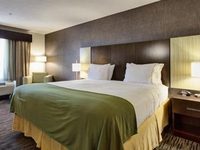 Holiday Inn Express Hotel & Suites North Fremont