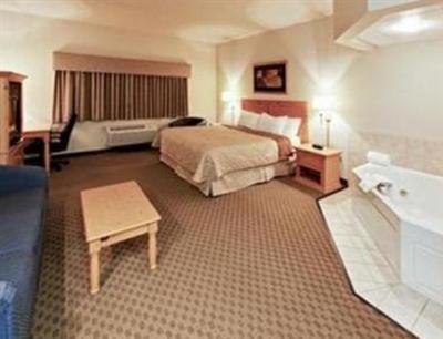 фото отеля Hawthorn Suites by Wyndham Oshkosh