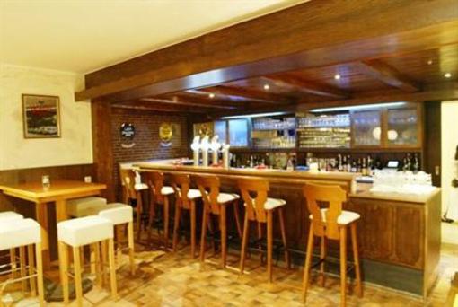 фото отеля Hotel zur Post Lugde