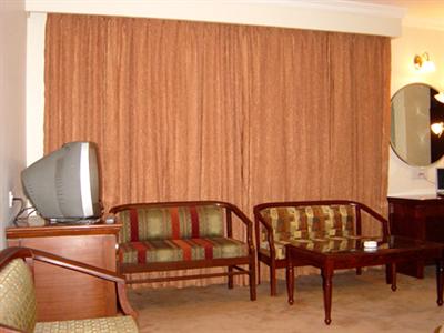 фото отеля Hotel Raj Continental