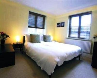 фото отеля Clarendon Serviced Apartments Manning Place