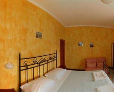 фото отеля Hotel Estrellita