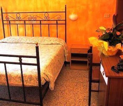 фото отеля Hotel Estrellita