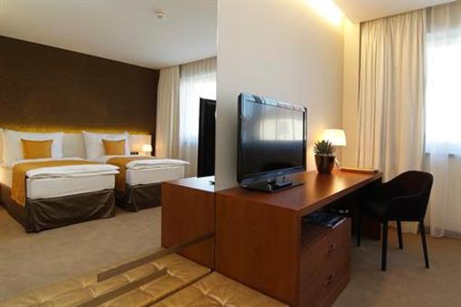 фото отеля Mikado Hotel