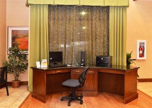 фото отеля Comfort Suites Nacogdoches