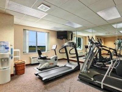 фото отеля Baymont Inn & Suites Ft. Leonard St. Robert