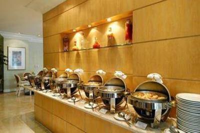 фото отеля Batavia Apartments Jakarta