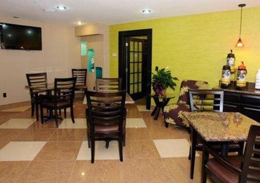 фото отеля Quality Inn Covington (Virginia)
