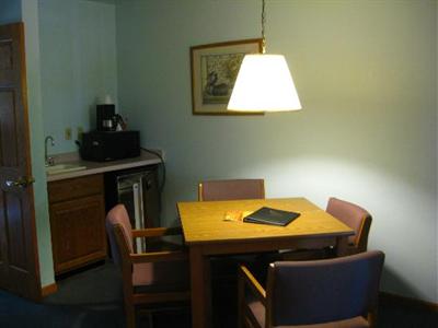 фото отеля Americas Best Value Inn Wisconsin Dells