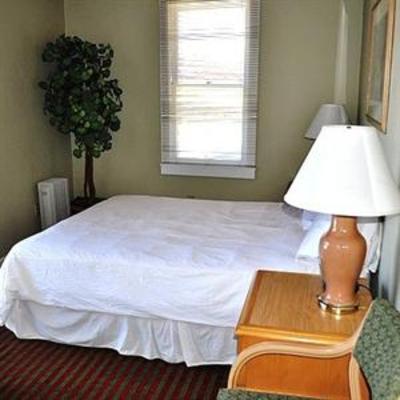 фото отеля Ocean Echo Inn & Beach Cottages Santa Cruz