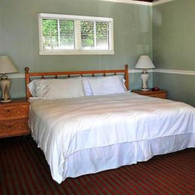 фото отеля Ocean Echo Inn & Beach Cottages Santa Cruz