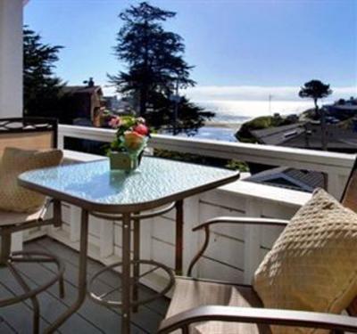 фото отеля Ocean Echo Inn & Beach Cottages Santa Cruz