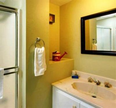 фото отеля Ocean Echo Inn & Beach Cottages Santa Cruz