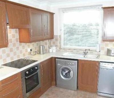 фото отеля Crown Heights Apartments Basingstoke