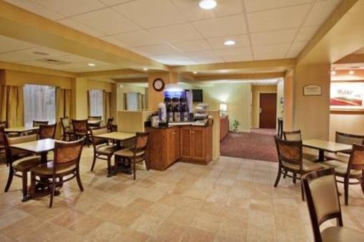фото отеля Holiday Inn Express Calhoun